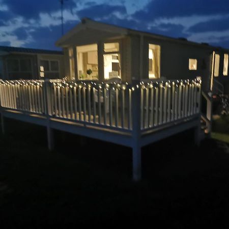 The Beach Retreat, Lido Beach, Prestatyn Exterior foto